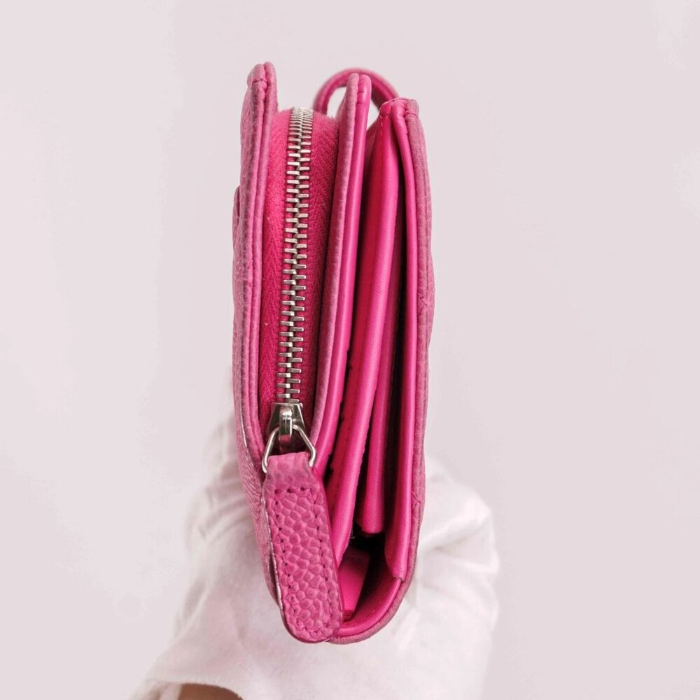 Authentic Chanel Matelasse Pink Caviar Wallet - Picture 10 of 16